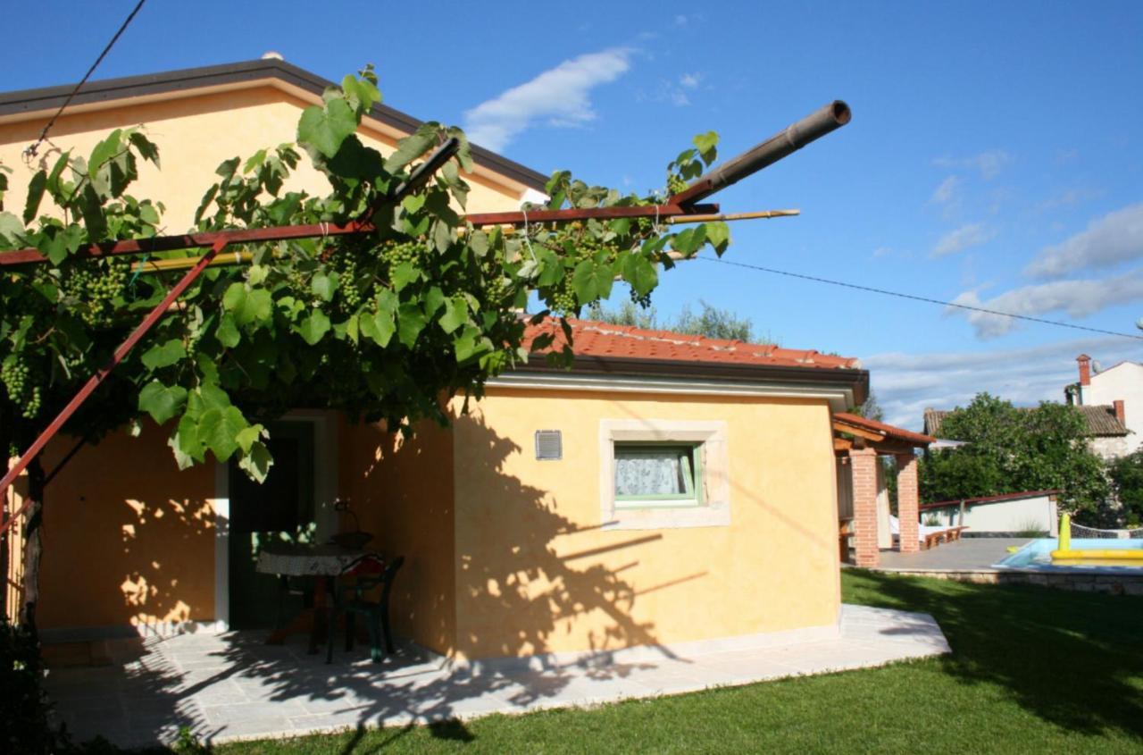 Damjanic Holiday House Бртонигла Экстерьер фото