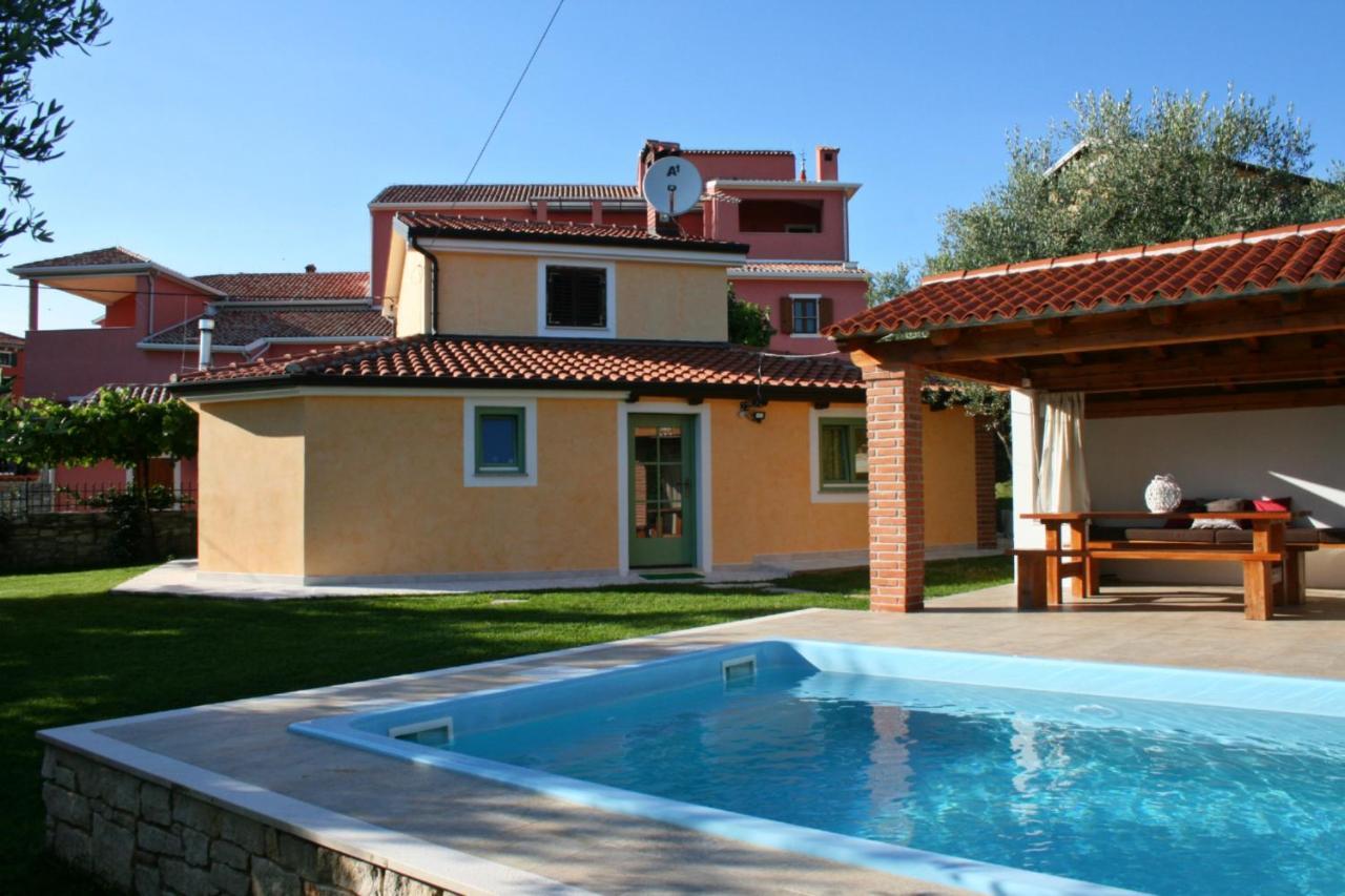Damjanic Holiday House Бртонигла Экстерьер фото